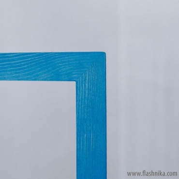 Зеркало напольное в деревянной раме голубое