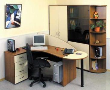 офисные компьютерные столы